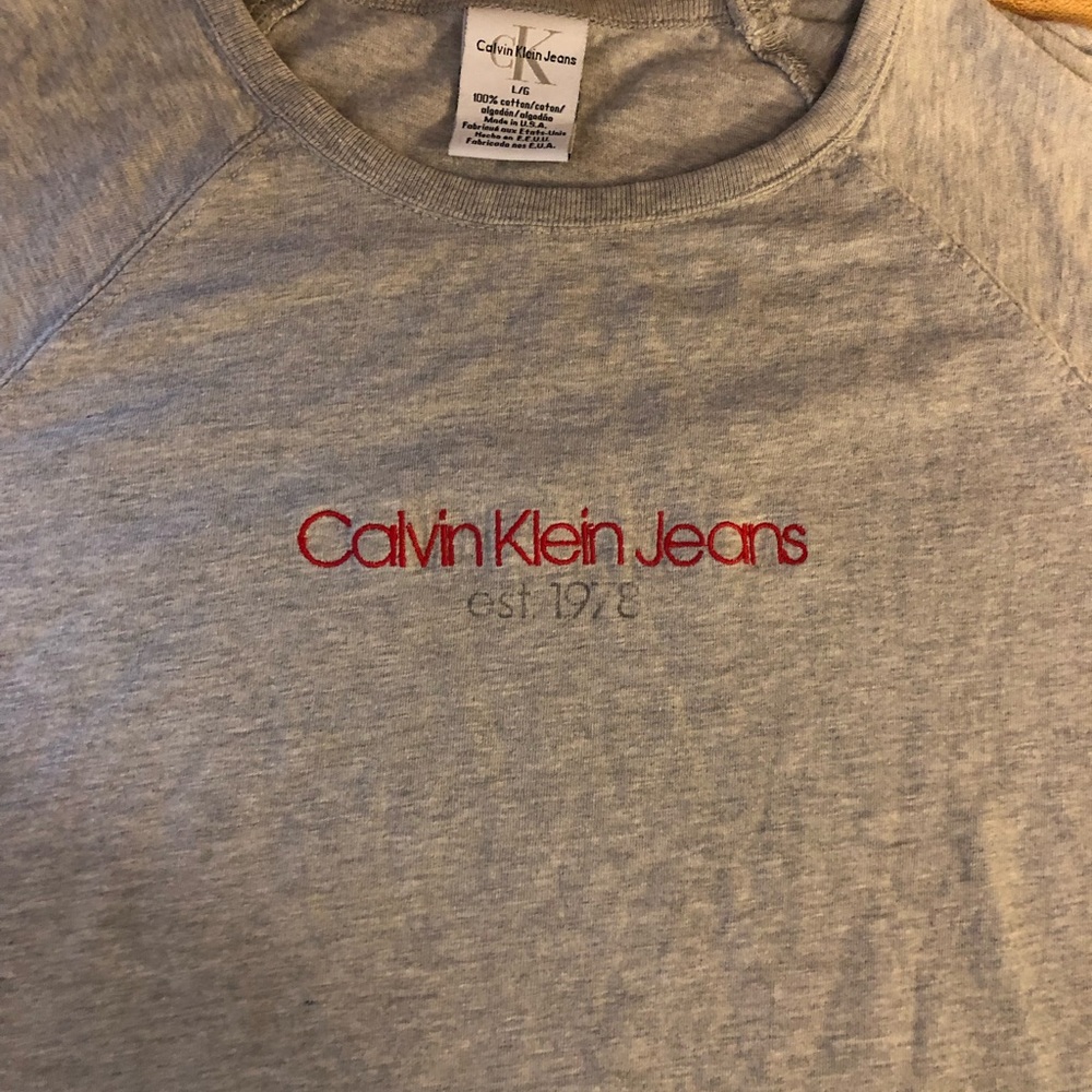 🎊BOGO SALE🎊 Simple Calvin Klein Jeans shirt